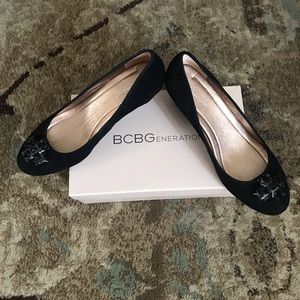 Black suede wedge with jewel detail